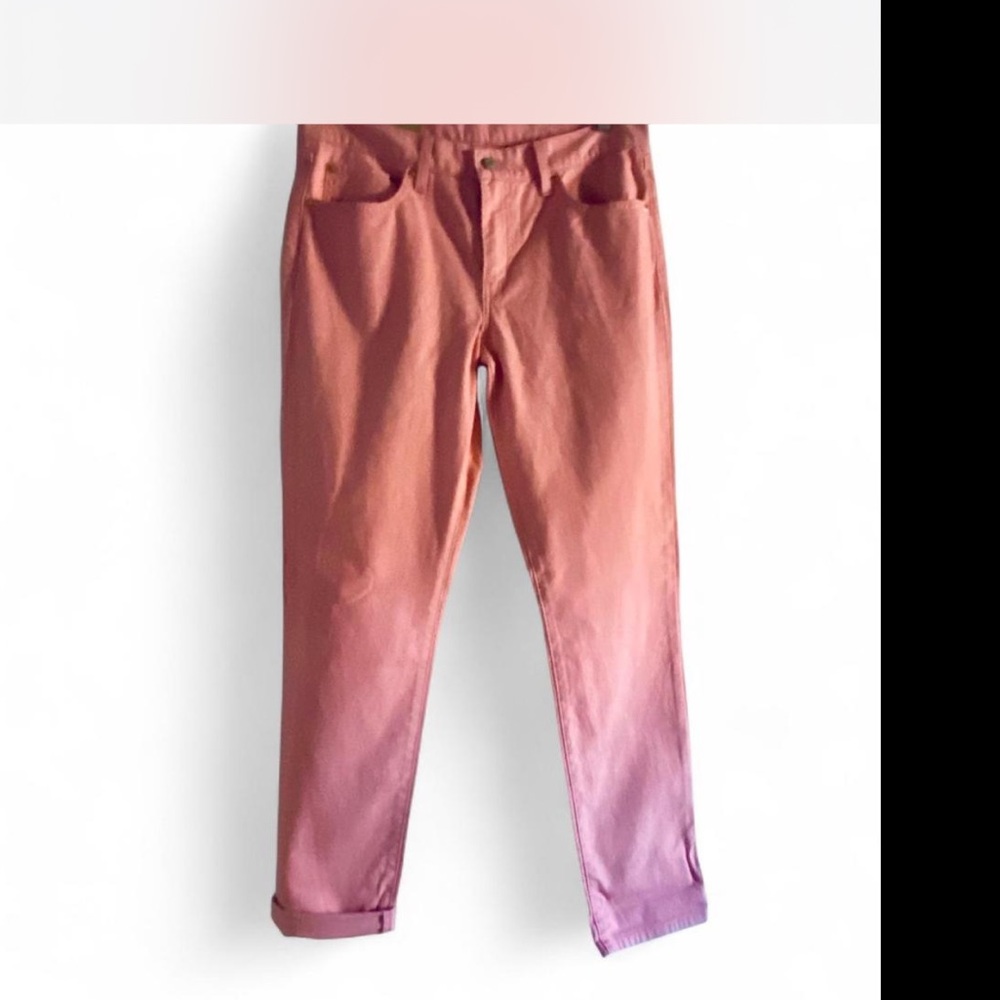 NWT Levis Pink Boyfriend Jeans. 30x30